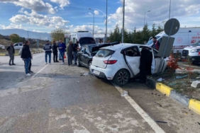 Karabük’te iki otomobil çarpıştı: 7 yaralı