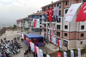 Karabük’te TOKİ konutları hak sahiplerine teslim edilmeye başlandı