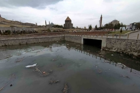 Kars Çayı alarm veriyor