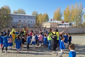 Kars Yeşilay minik yüreklere dokundu