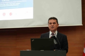 Kastamonu Üniversitesi Rektörü Prof. Dr. Topal: "Savaş ve çatışmaların belirli kurallara bağlanması hem dini hem hukuki hem de ahlaki bir yükümlülüktür"