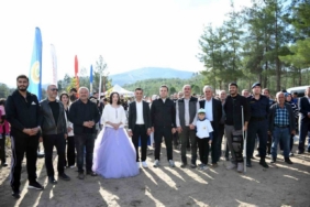 Kavaklıdere’de 11.11 Saat 11.11’de: 11 Çift, "Ailem Bir Fidan" diyerek geleceğe nefes oldu