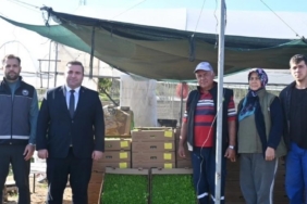 Kaymakam Ünal’dan çiftçilere sertifikalı tohum desteği