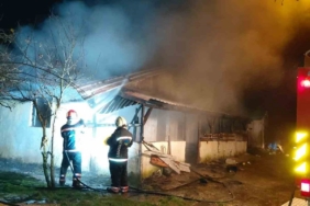 Kaynarca’da ev yangını söndürüldü