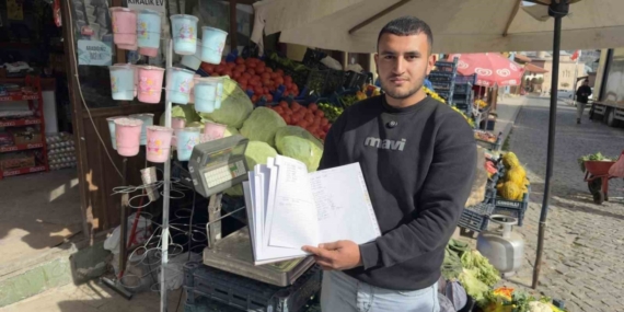 "Kimse bilmesin, Allah bilsin" diyerek 150 bin liralık veresiye defterini kapattı