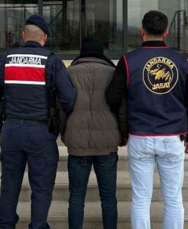 Kırıkkale’de kesinleşmiş hapis cezası bulunan 2 hükümlü yakalandı