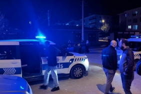 Kız arkadaş kavgasında kurusıkı ile rastgele ateş etti