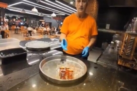 Köfteci Yusuf’ta kuryelerin yüzünü güldüren sıcak jest