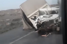 Kontrolden çıkan kamyon refüje çarptı: 1 yaralı