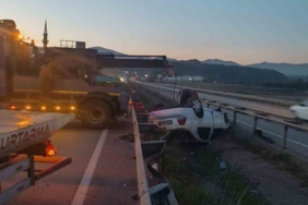 Kontrolden çıkan otomobil takla attı: 2 yaralı