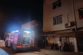 Kozan’da ikamet yangını: 4 kişi dumandan etkilendi