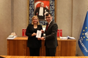 Kütahya Belediye Başkanı Kahveci: "Şehrimizin kültürel birikimine katkı sunan her çalışmanın yanındayız"