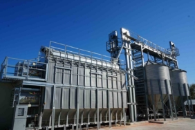 KUZKA’nın desteğiyle kurulan mısır kurutma tesisi ile çiftçiler ürünlerini değerinde satabilecek