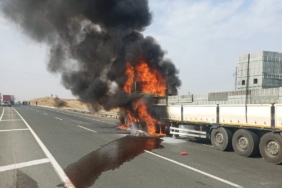 Malatya-Elazığ Karayolu’nda tır yangını
