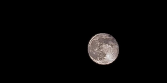 Malatya’da "şişkin ay" görsel şölen sundu