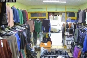 Mankenin üstündeki 1000 TL’lik montu kendi malıymış gibi gitti