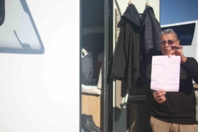 Marmaris’te karavanda yaşayan emekliye belediyeden "barınma tutanağı" şoku