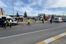 Minibüsün çarptığı yaşlı adam kurtarılamadı