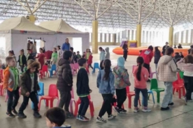 Mobil Çocuk Dostu Alan Tırı, Emek Mahallesi’nde kuruldu