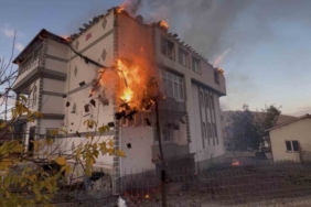 Müstakil evde çıkan yangın paniğe neden oldu