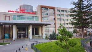 Niğde’de hastane ek binasında çıkan yangın kısa sürede söndürüldü