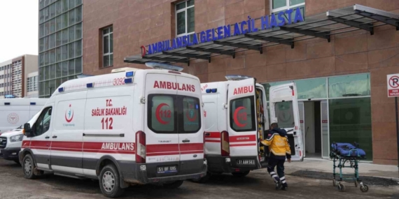 Niğde’de oto galeri önünde silahlı saldırı: 1 yaralı