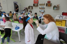 Öğrencilere ağız ve diş sağlığı eğitimi verildi