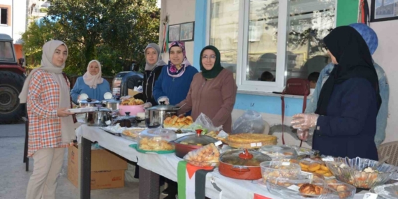 Ordu’da hayır çarşısı ile Filistin’e destek