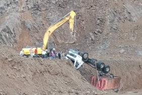 Ordu’da taş ocağında kamyon devrildi, sürücü hayatını kaybetti