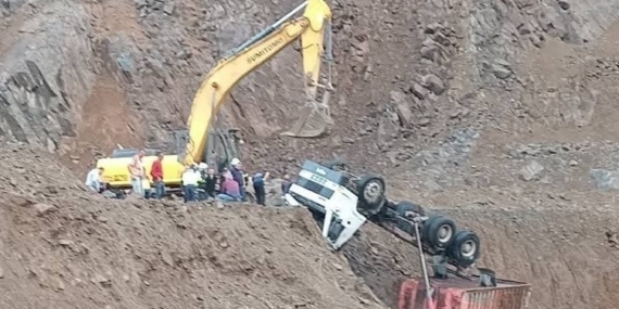 Ordu’da taş ocağında kamyon devrildi, sürücü hayatını kaybetti