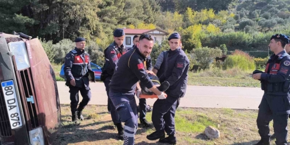 Osmaniye’de devrilen otomolin sürücüsü yaralandı