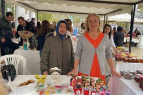Osmaniye’de kadınlar el emeği ürünlerini hanımeli çarşısında sergiliyor