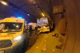 Osmaniye’de otobüs ile tır çarpıştı: 5 yaralı