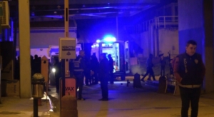 Otomobil belediyeye ait kamyona arkadan çarptı: 1’i bebek 3 yaralı