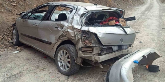 Otomobil uçuruma yuvarlandı, kaza gün ağarınca ortaya çıktı: 1 ağır yaralı