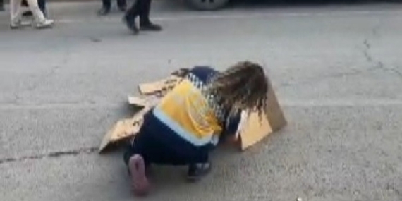 Otomobilin çarptığı çocuk hayatını kaybetti