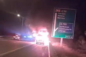 Otoyolda yanan otomobil kullanılamaz hale geldi