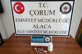 Polisin durdurduğu araçtan sentetik ecza hapı çıktı: 1 gözaltı