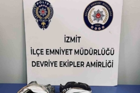 Polisin şüphe üzerine durdurduğu şahısların üzerinden uyuşturucu çıktı