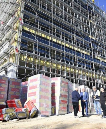 Rektör Savaş, diş hastanesi inşaatını yerinde inceledi