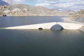 Roma dönemine ait altınlı köprüsü sular altında kalıyor