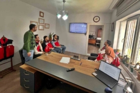 Şaphane ve Pazarlar İlçe Tarım personeline, "Çiğ süt sağım hijyeni" konulu eğitim