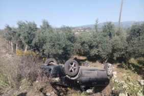 Şarampole yuvarlanan otomobildeki anne ve 5 yaşındaki çocuğu yaralandı