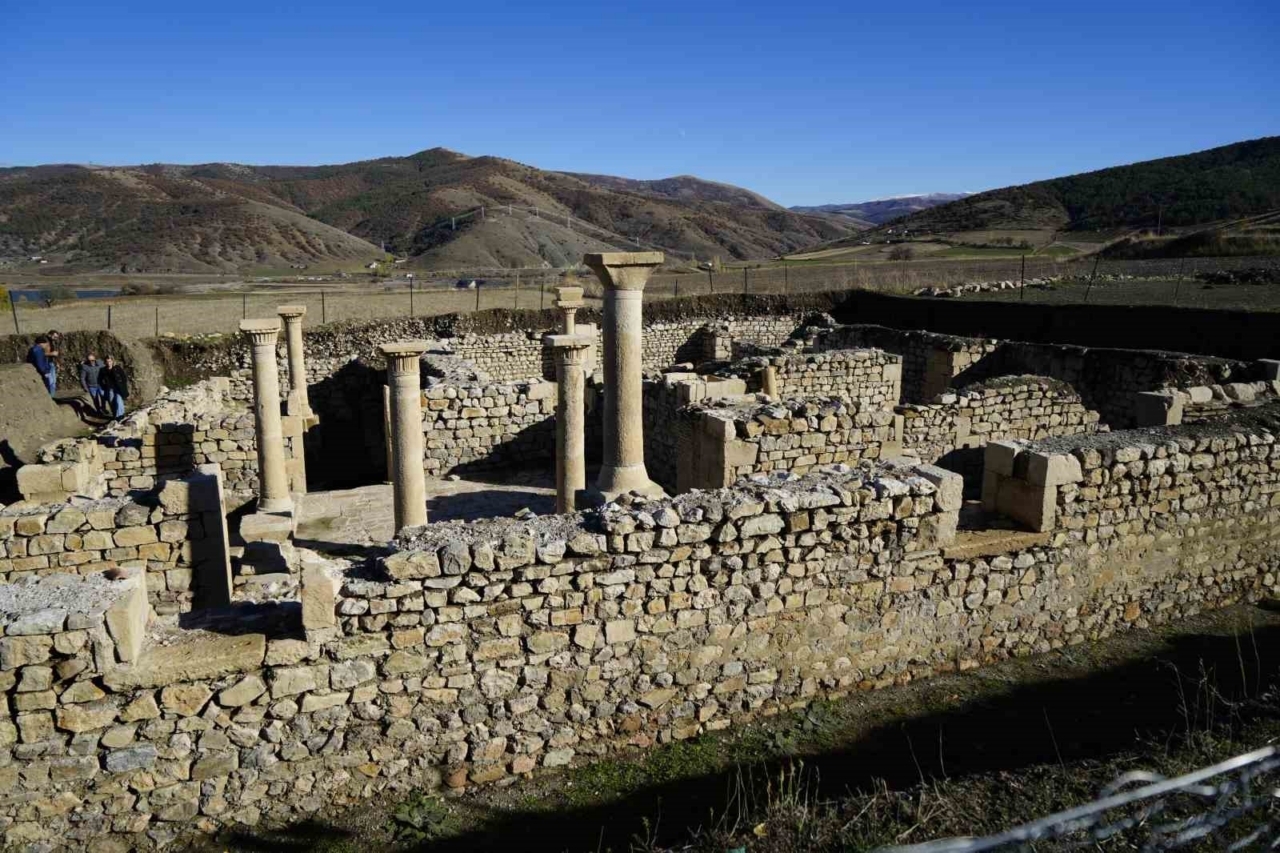 Satala Antik Kenti’nde 150 yıl sonra ikinci büst bulundu