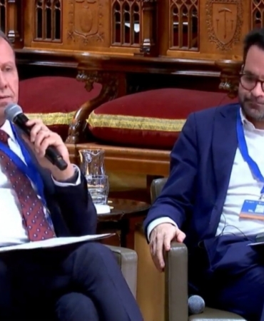 Seçer: "Çevre ve iklim değişikliğini ilgilendiren alanlara 400 milyon Euro’luk yatırım yapıyoruz"