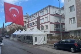 Şehit Cem Dolapci’nın evinin önüne taziye çadırı kuruldu