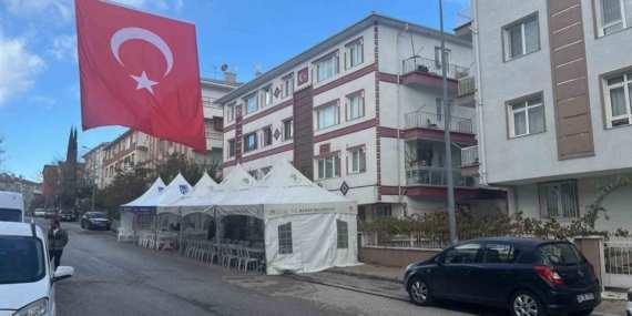 Şehit Cem Dolapci’nın evinin önüne taziye çadırı kuruldu