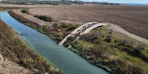 Seyhan Baraj Gölü kurudu, Alman Köprüsü ortaya çıktı