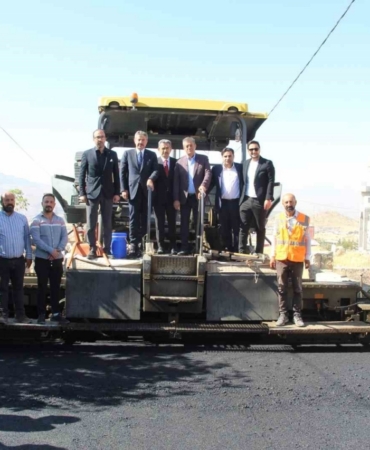 Silopi’de 6 kilometrelik yol çalışması başladı