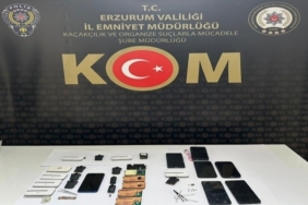 Sınava düzenekle girmeye çalışan 5 şahıs yakalandı